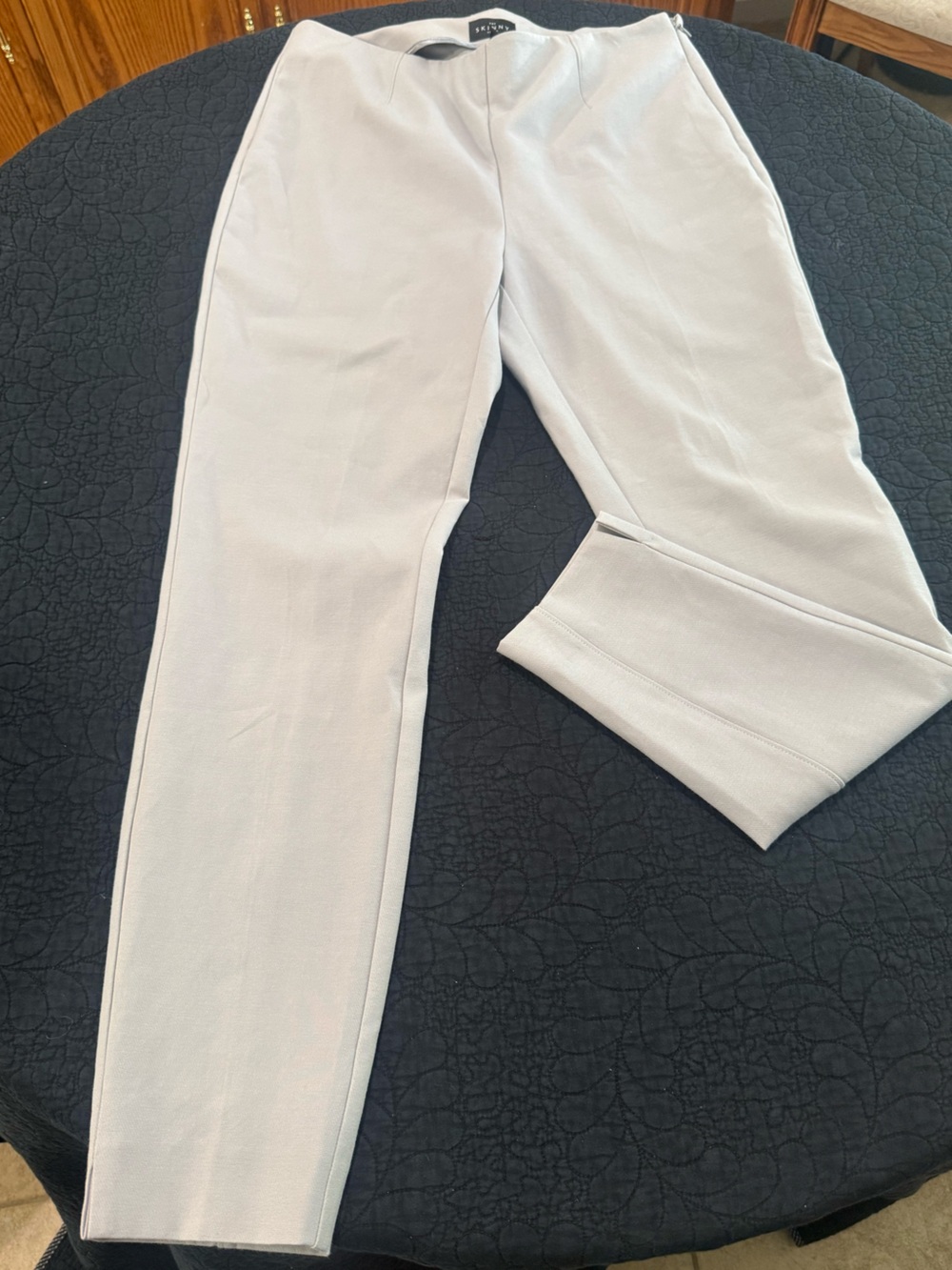 White House Black Market Light Gray Cropped Ankle Pants